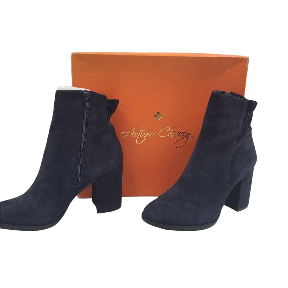 Arturo Chiang Dk. Ink Rakel Kid Suede Ankle Boot